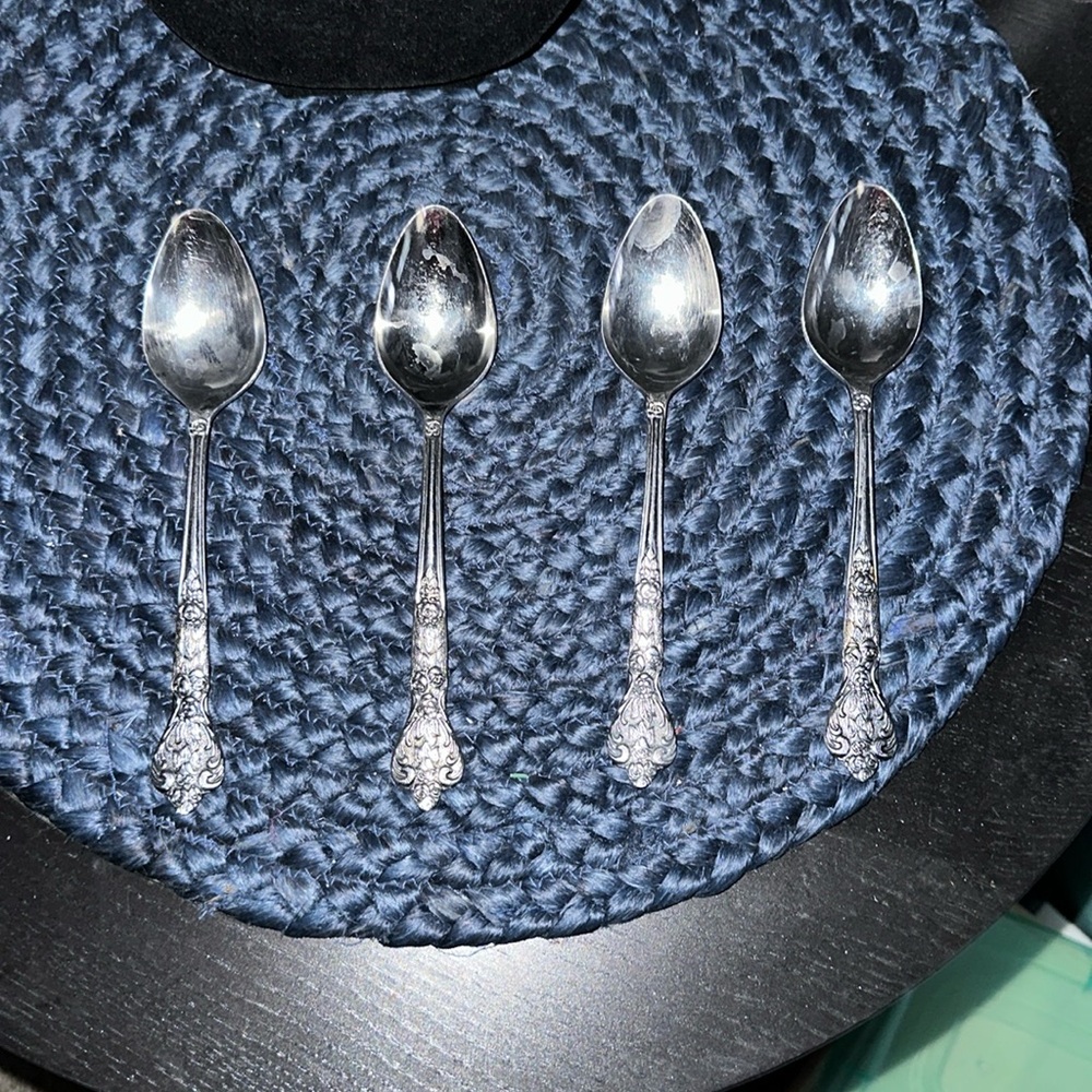 - Vintage stainless steel Versailles Soup Spoon LOT Of 4